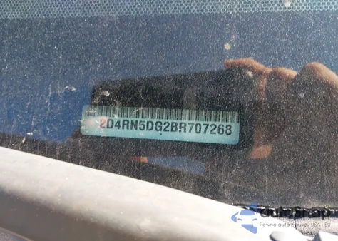 2011 Dodge Grand Caravan Crew z USA, uszkodzony, nr VIN 2D4RN5DG2BR707268